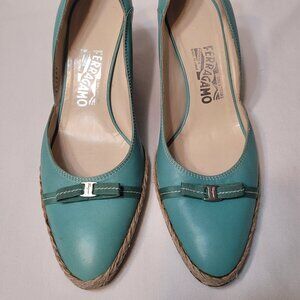 Vintage Salvatore Ferragamo Turquoise Teal Bow Women Wedge Shoes Italy Sz 9B